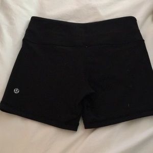 Reversible lily lemon compression shorts
